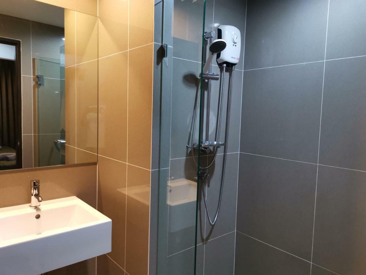 5 Floor - Centrio Condominium In Phuket Town - 30 Mins To Beaches Eksteriør bilde